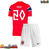 Camisa de Futebol Noruega Antonio Nusa #20 Equipamento Principal Infantil Mundo 2026 Manga Curta (+ Calças curtas)